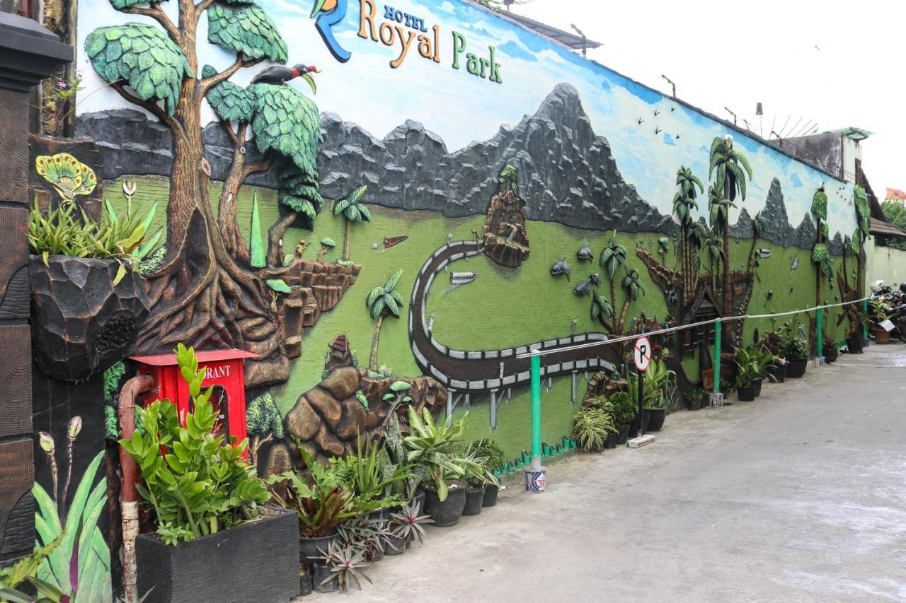 Royal Park Hotel Samarinda Exterior photo