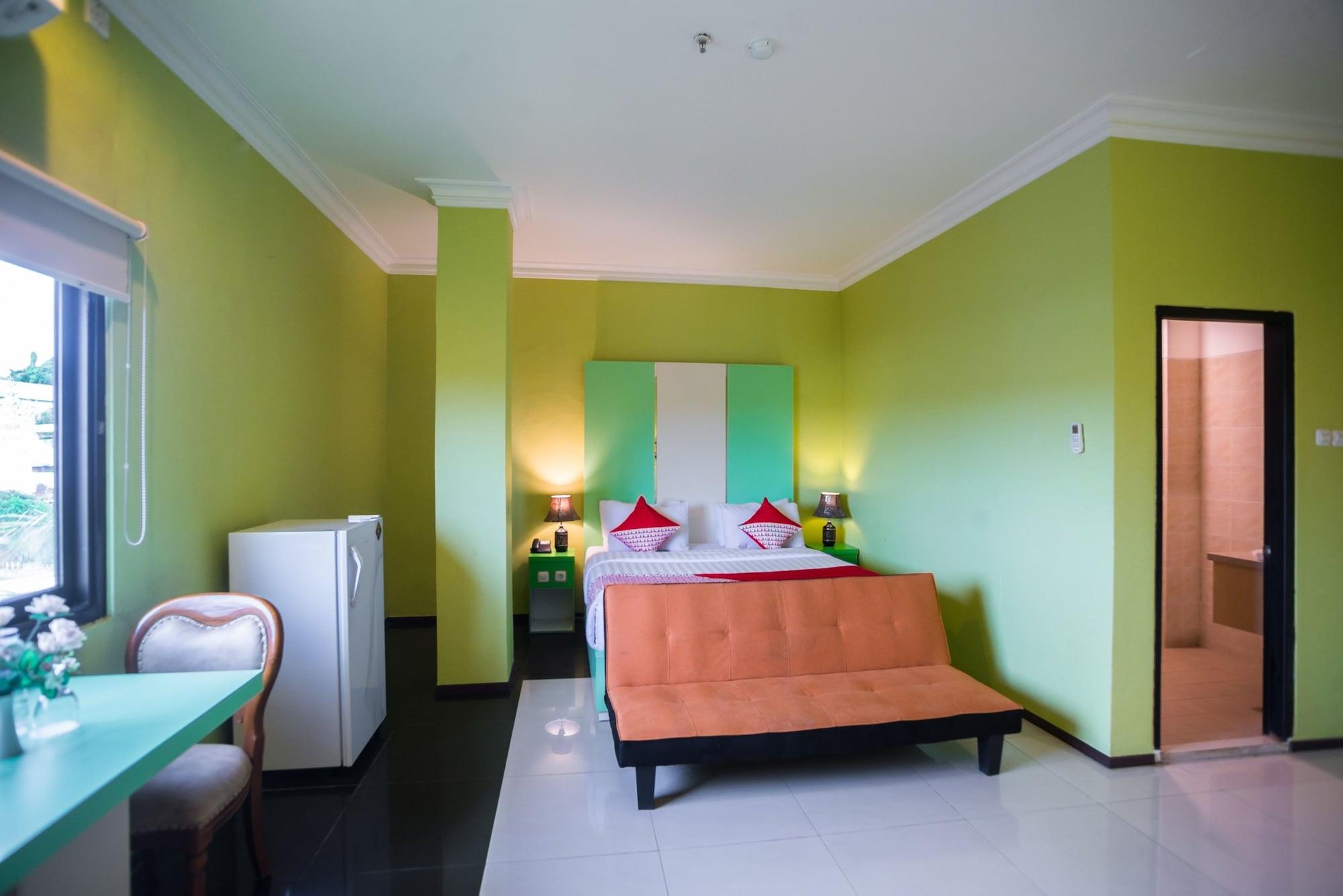 Royal Park Hotel Samarinda Exterior photo