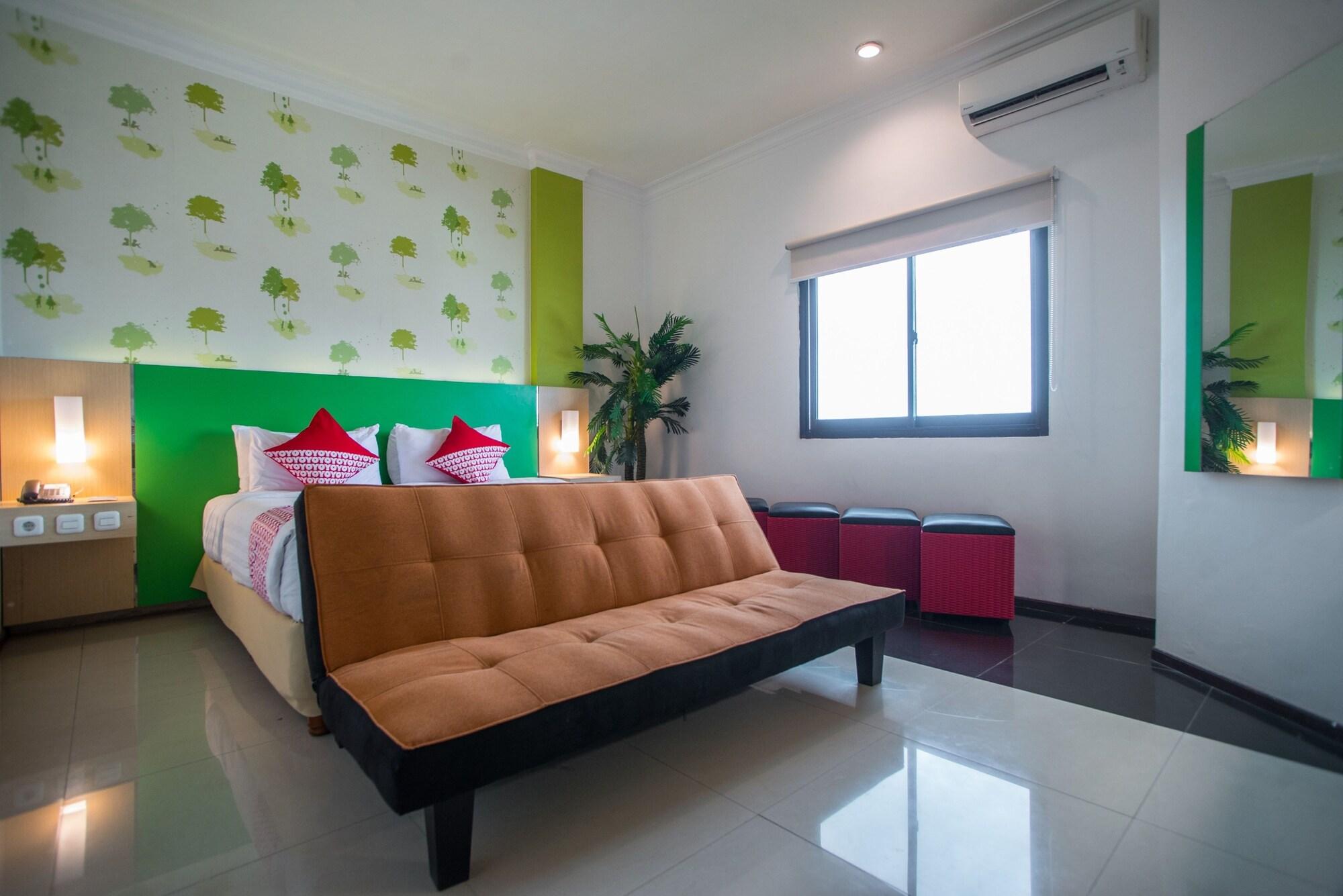 Royal Park Hotel Samarinda Exterior photo