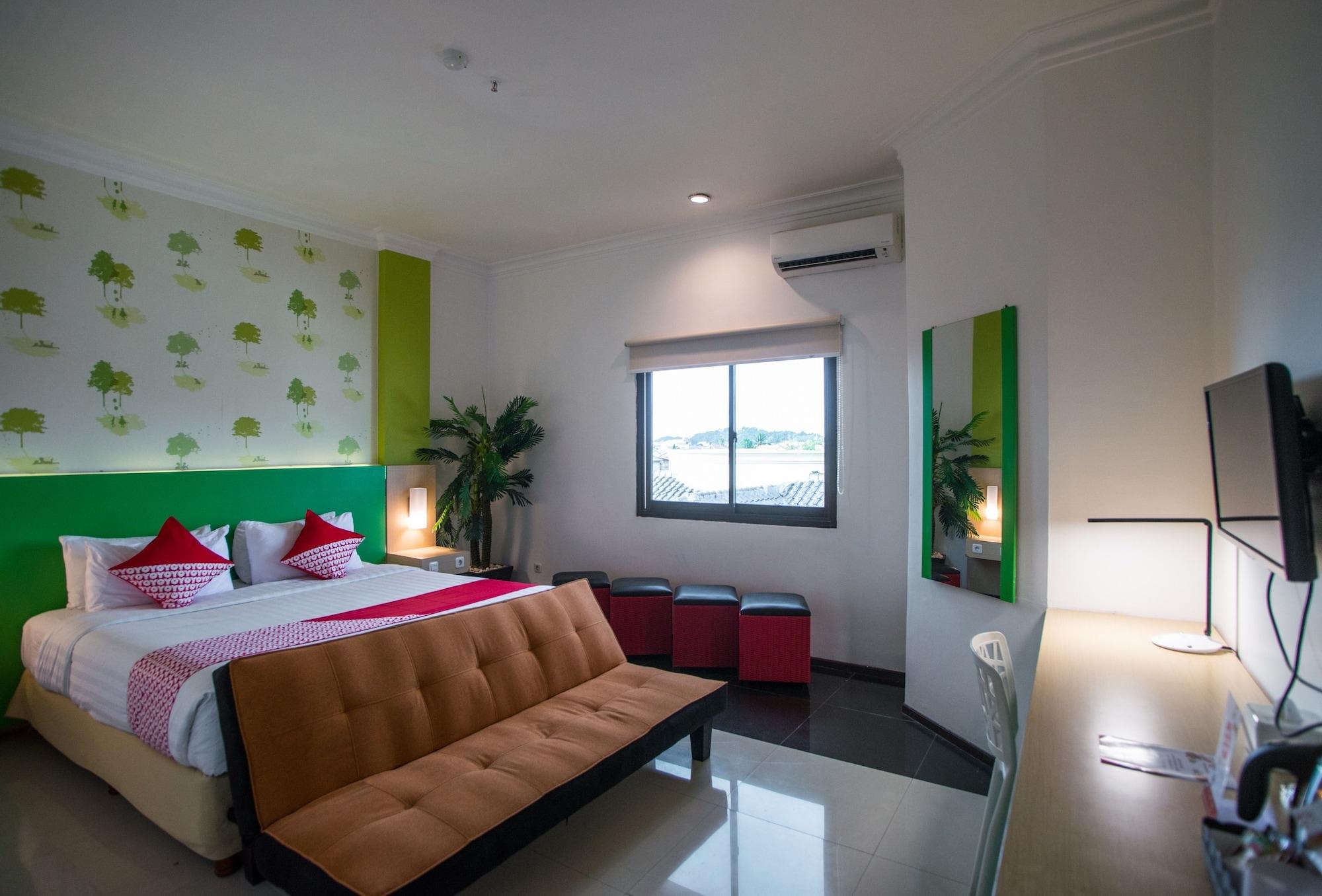 Royal Park Hotel Samarinda Exterior photo